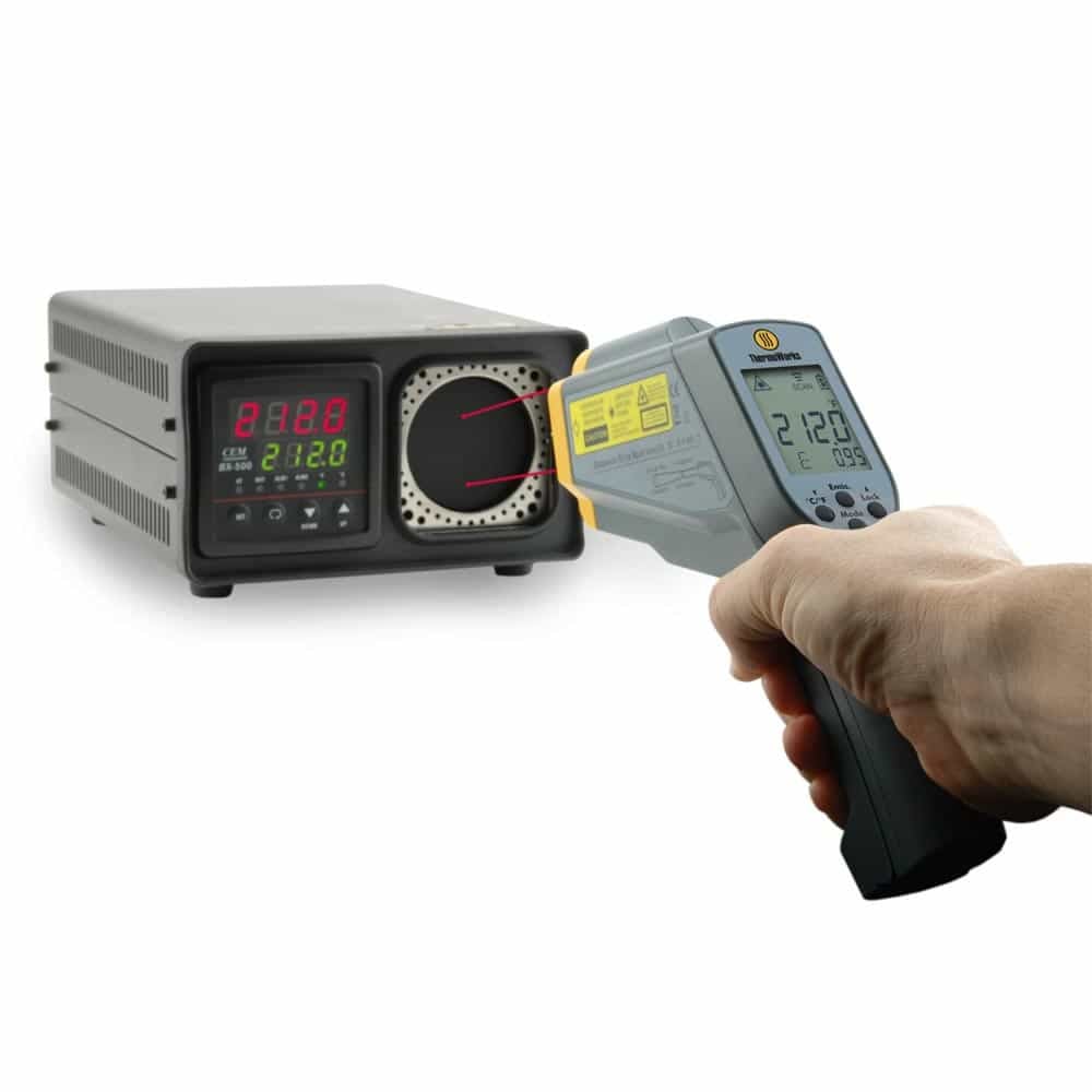 BlackbodyIR-portable-infrared-calibrator-blackbody-target-g00.jpg
