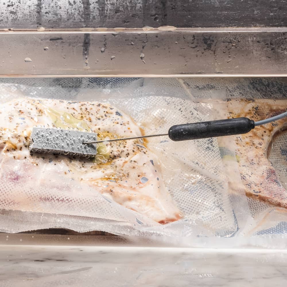 TX-1200-SV-dot-sous-vide-kit-g05.jpg